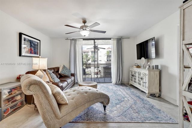 10401 W Broward Blvd 205, Plantation, FL 33324