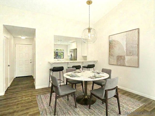 2822 Winthrop Ave, Carlsbad, CA 92010