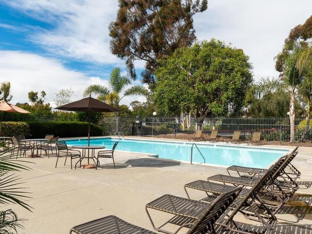 2822 Winthrop Ave, Carlsbad, CA 92010