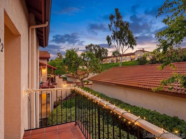 2822 Winthrop Ave, Carlsbad, CA 92010
