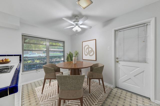 127 Meadowood Lane, San Antonio, TX 78216