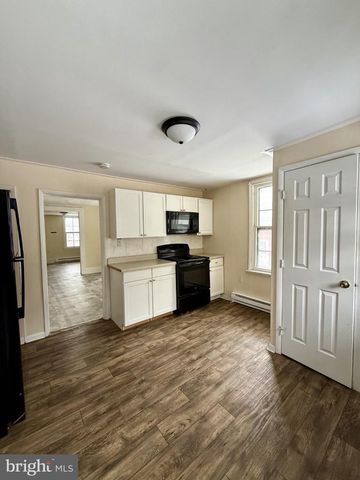 200-202 BUCKLEY ST, Minersville, PA 17954