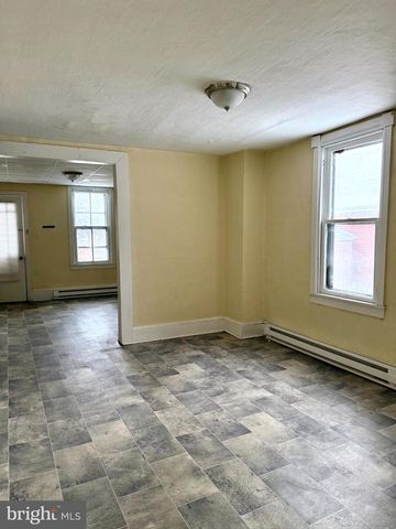 200-202 BUCKLEY ST, Minersville, PA 17954