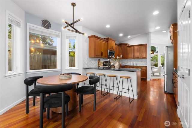 1756 Monroe Avenue NE, Renton, WA 98056