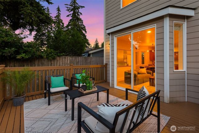 1756 Monroe Avenue NE, Renton, WA 98056