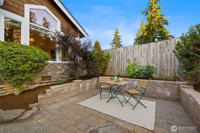1756 Monroe Avenue NE, Renton, WA 98056