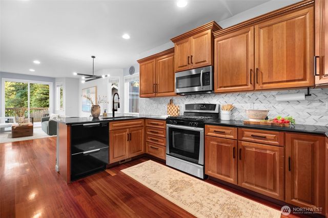 1756 Monroe Avenue NE, Renton, WA 98056