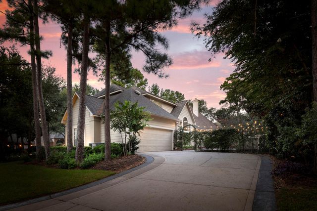 30 Webb Creek Place, The Woodlands, TX 77382