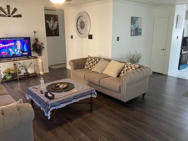 3359 Strong Winds Drive, Houston, TX 77014