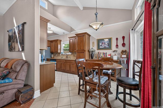 5850 SPRING VILLAGE ST, San Antonio, TX 78247