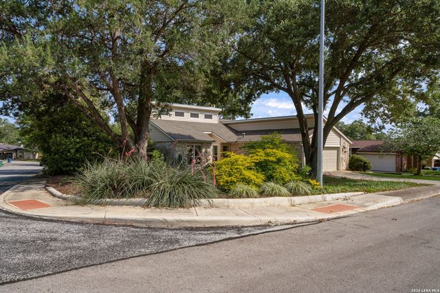 5850 SPRING VILLAGE ST, San Antonio, TX 78247