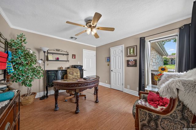 5850 SPRING VILLAGE ST, San Antonio, TX 78247