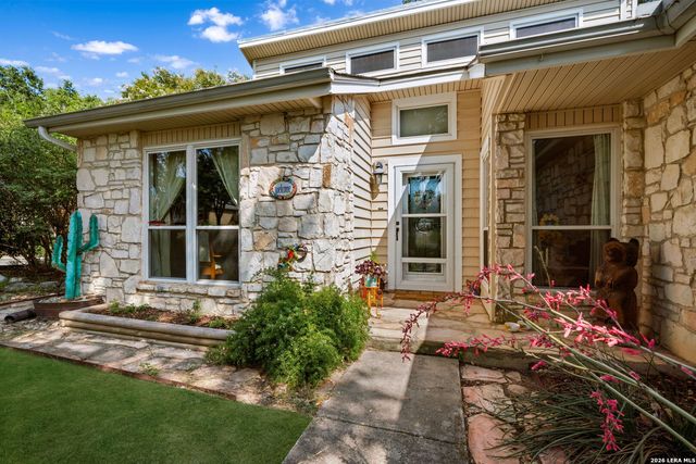 5850 SPRING VILLAGE ST, San Antonio, TX 78247