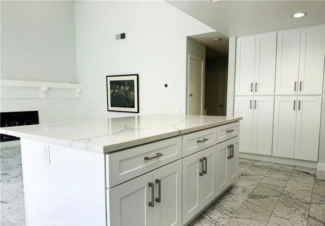 41 Hillgrass, Irvine, CA 92603