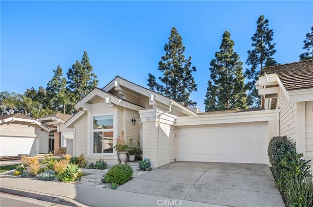 41 Hillgrass, Irvine, CA 92603