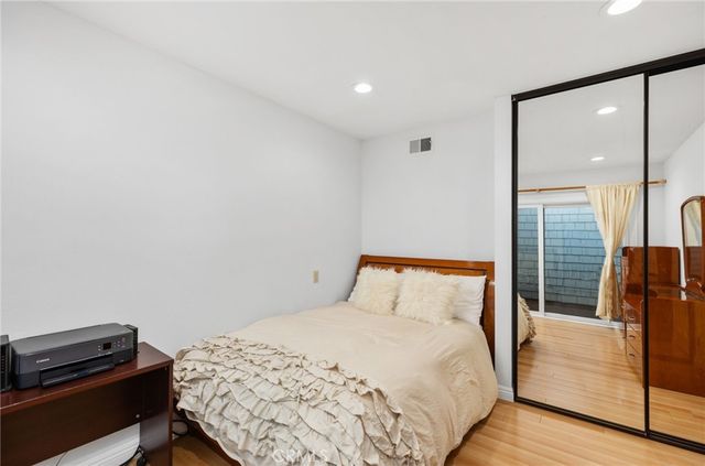 41 Hillgrass, Irvine, CA 92603