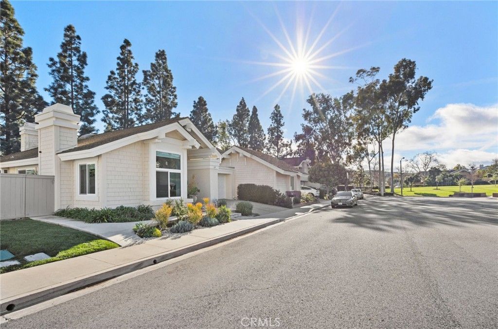 41 Hillgrass, Irvine, CA 92603