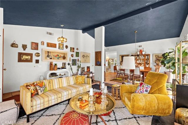 25962 Ernestine Court, Laguna Hills, CA 92653