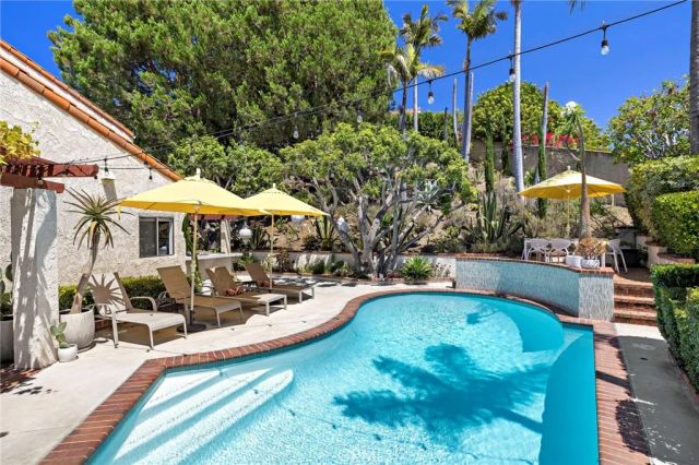 25962 Ernestine Court, Laguna Hills, CA 92653