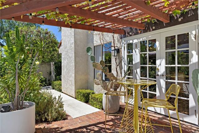 25962 Ernestine Court, Laguna Hills, CA 92653