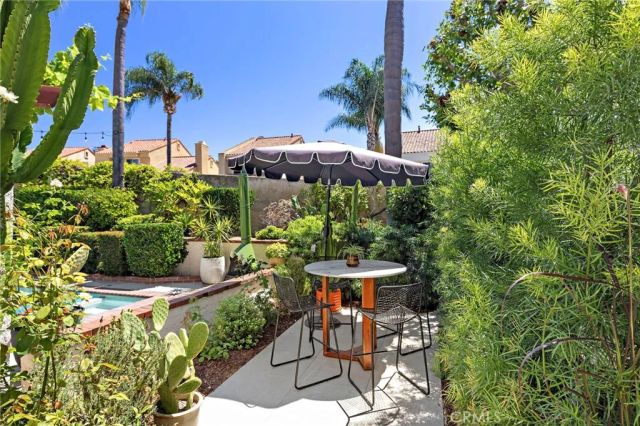 25962 Ernestine Court, Laguna Hills, CA 92653