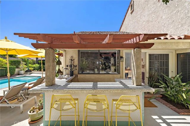 25962 Ernestine Court, Laguna Hills, CA 92653