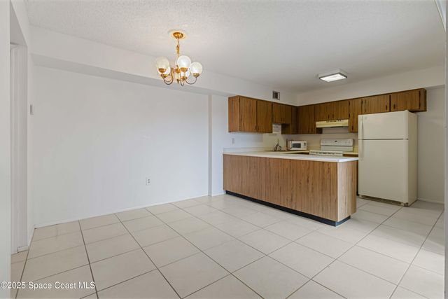 1020 Abada Court NE 103, Palm Bay, FL 32905