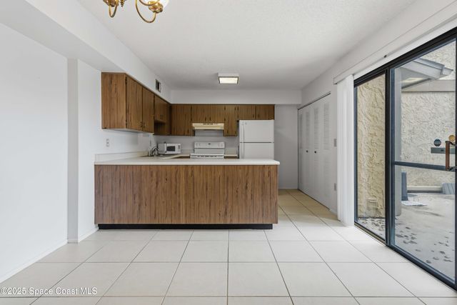 1020 Abada Court NE 103, Palm Bay, FL 32905