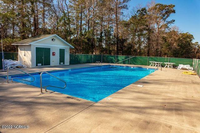 1306 Barkentine Drive, New Bern, NC 28560