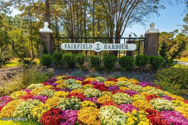 1306 Barkentine Drive, New Bern, NC 28560