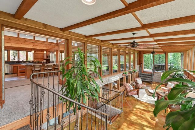2115 Underwood PARKWAY, Elm Grove, WI 53122