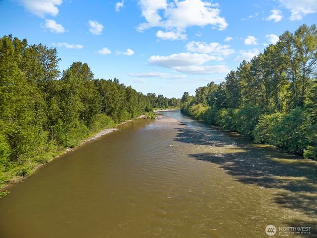 12511 151st Avenue E, Puyallup, WA 98374