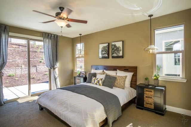 864 Carmelina Court 16-6, Hollister, CA 95023