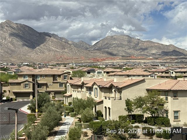 177 Petaluma Valley Drive, Las Vegas, NV 89138
