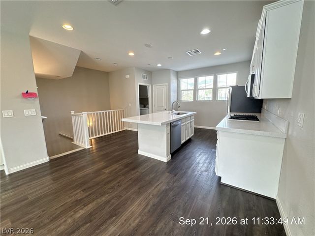 177 Petaluma Valley Drive, Las Vegas, NV 89138