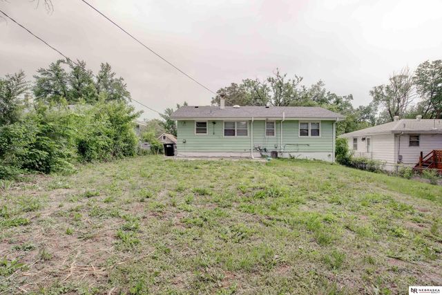 4822 Grand Avenue, Omaha, NE 68104