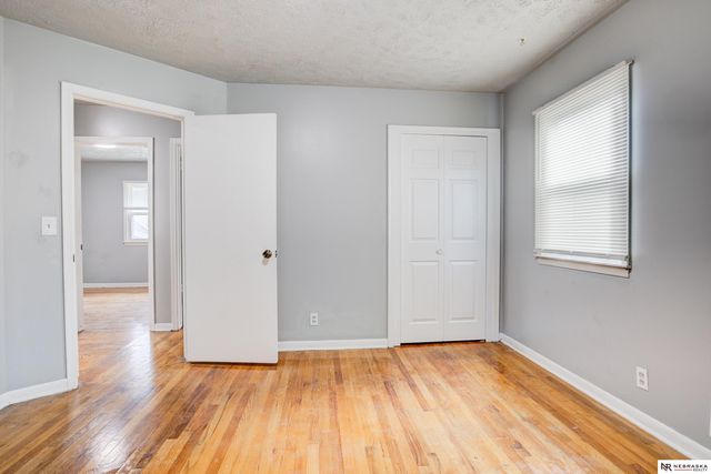 4822 Grand Avenue, Omaha, NE 68104