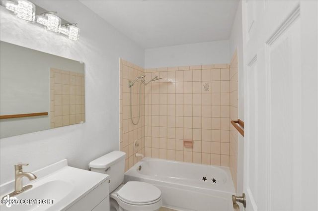 7120 Chester Court, Anchorage, AK 99504