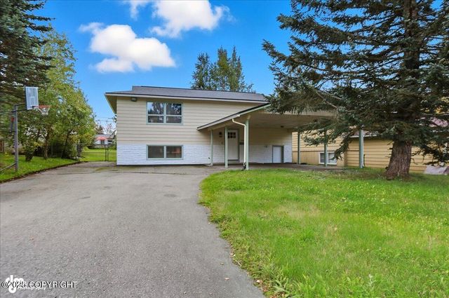 7120 Chester Court, Anchorage, AK 99504