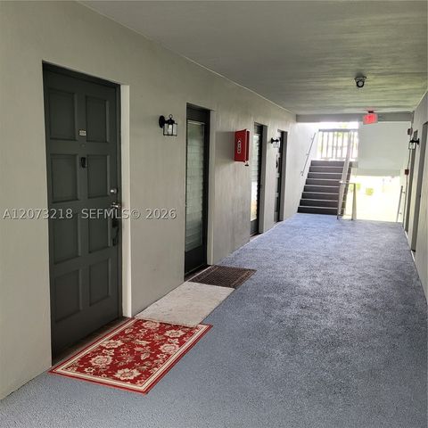 151 SW 134th Way 212N, Pembroke Pines, FL 33027