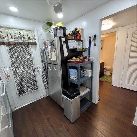 151 SW 134th Way 212N, Pembroke Pines, FL 33027