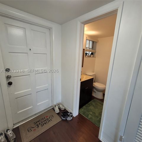 151 SW 134th Way 212N, Pembroke Pines, FL 33027