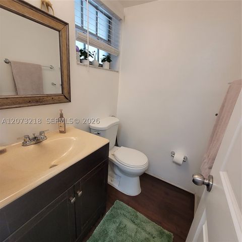 151 SW 134th Way 212N, Pembroke Pines, FL 33027