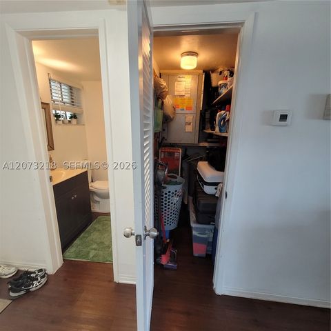 151 SW 134th Way 212N, Pembroke Pines, FL 33027