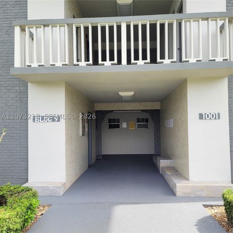 151 SW 134th Way 212N, Pembroke Pines, FL 33027