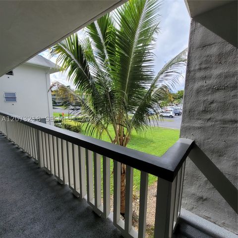 151 SW 134th Way 212N, Pembroke Pines, FL 33027