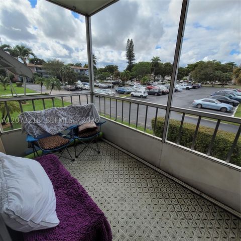 151 SW 134th Way 212N, Pembroke Pines, FL 33027