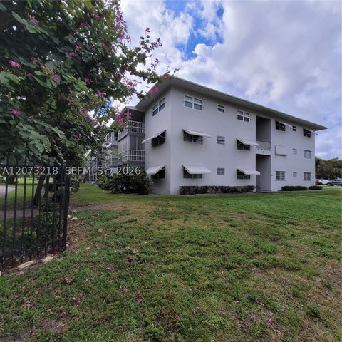 151 SW 134th Way 212N, Pembroke Pines, FL 33027