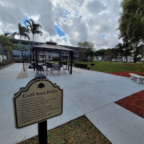 151 SW 134th Way 212N, Pembroke Pines, FL 33027
