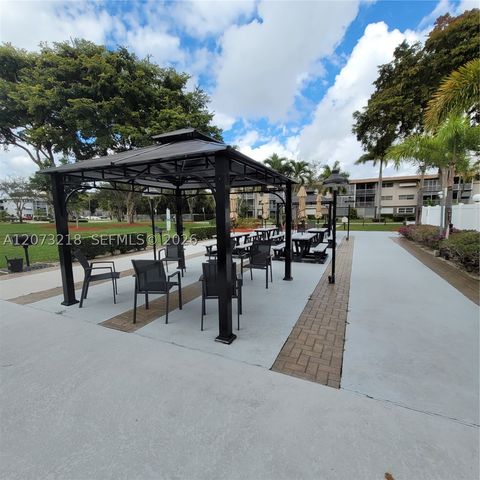 151 SW 134th Way 212N, Pembroke Pines, FL 33027